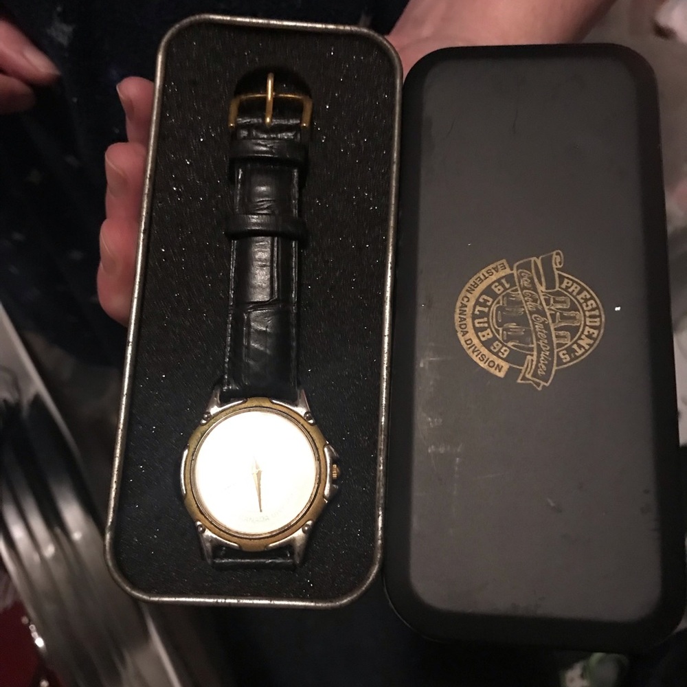 1999 Coca Cola Presidents Club watch with box